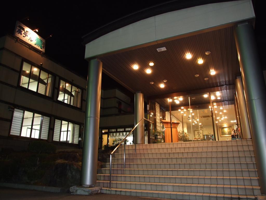 Hotel Uguisu Sizukuisi Kültér fotó